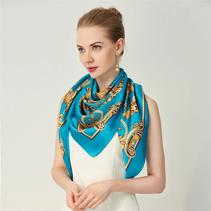 Customized 100% 6A Grade Mulberry Silk Square Towel